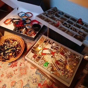 Jewelry lot